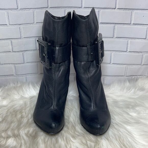 Bakers Jezebel Black Leather Buckle  Booties Sz 7 - Picture 2 of 6